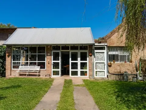 VENTA PROPIEDAD CON PISCINA Y AMPLIO TERRENO FISHERTON