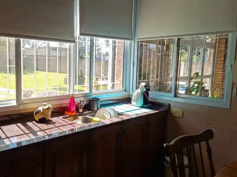 Casa en Venta con 5 cocheras