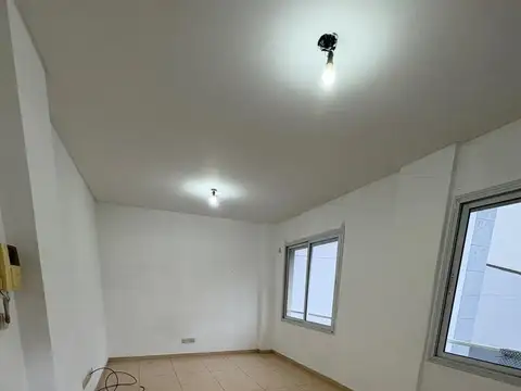 Departamento en Alquiler en Banfield, $ 450.000