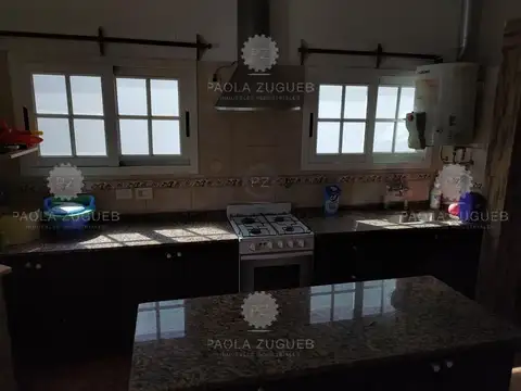 Depto Tipo Casa en Venta en Piñeyro, USD 180.000