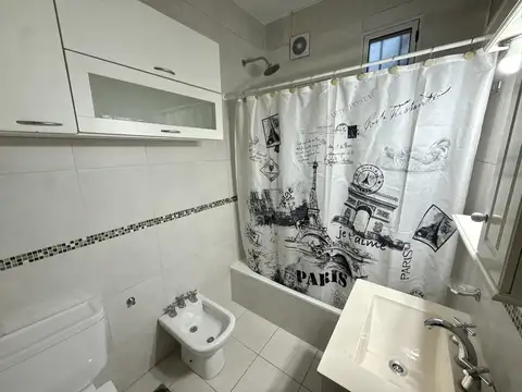 Departamento en Alquiler en La Lucila, $ 800.000