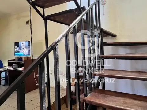 Casa 6 ambientes con 1 baño