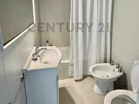 DUPLEX EN ALQUILER DE DOS DORMITORIOS EN CITY BELL