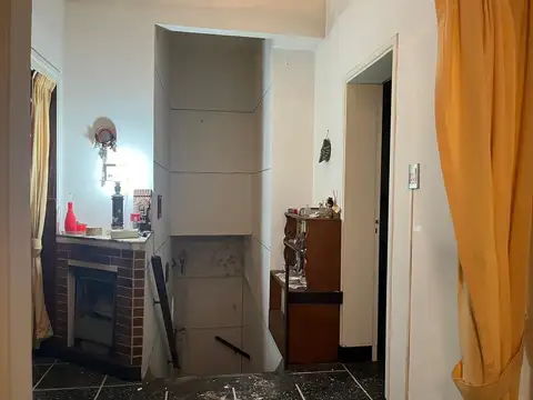 Depto Tipo Casa en Venta 60 años