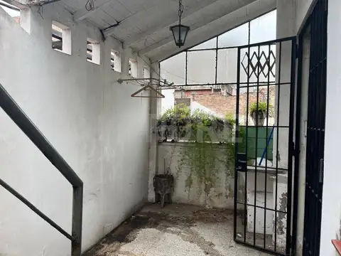 PH con terraza a refaccionar en Villa Crespo