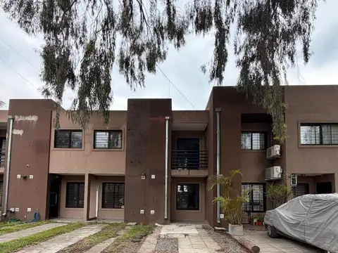 Depto Tipo Casa en Venta en Villa Gobernador Udaondo, USD 89.000