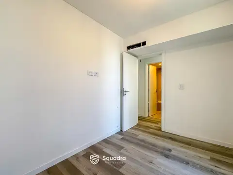 VENTA - Casa Triplex 3 dormitorios   comodín, con baulera - Barrio Abasto, Rosario.