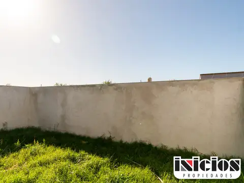 Mármol e/ Cobo y Suarez 100