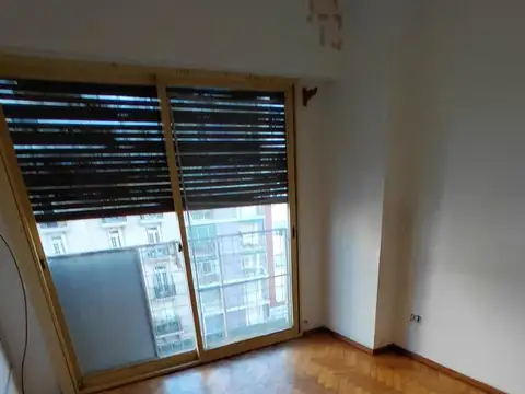 Av. Rivadavia 2300