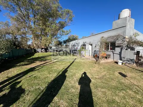 Casa quinta en venta en Mercedes con mucho verde
