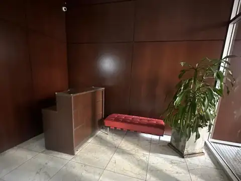 ARMENIA , Piso 8