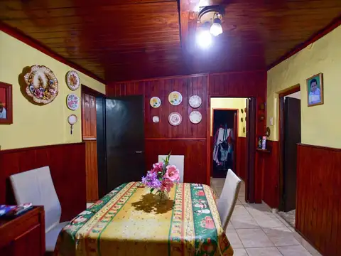 Casa 3 ambientes con 1 baño