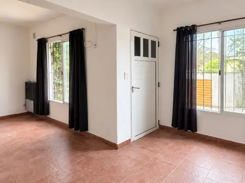 Depto Tipo Casa 4 ambientes con 1 baño