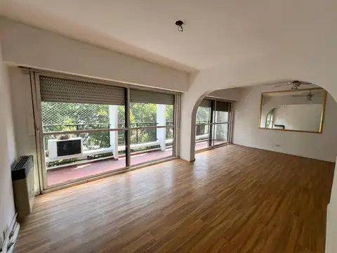 Departamento de 3 ambientes con cochera y baulera en venta en Martínez