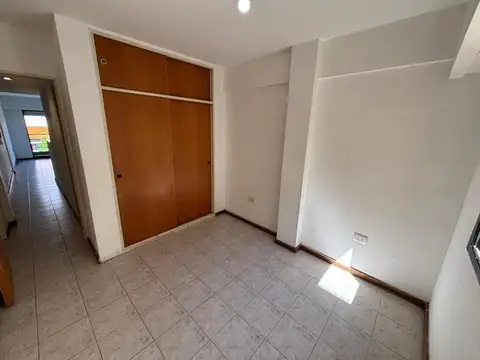 Departamento al frente en ALQUILER