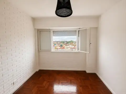 Venta departamento 2 ambientes con balcón y vista abierta en  – La Boca