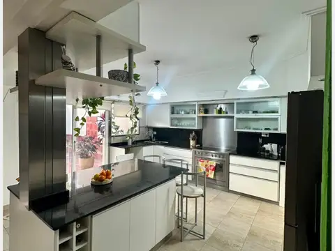 CASA en VENTA en Lomas del Mirador