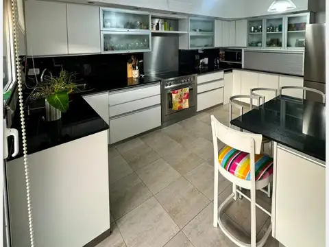 Casa en Venta en Lomas del Mirador, USD 198.000