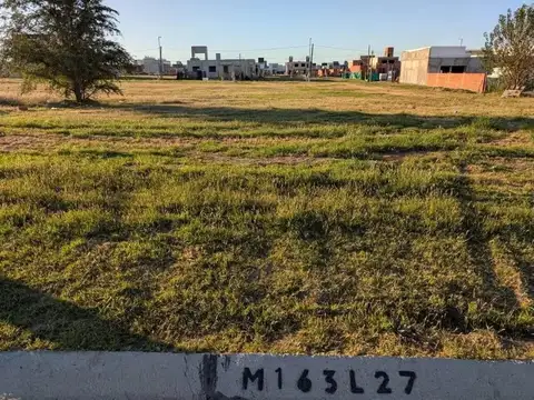 SE VENDE LOTE DE 360M² EN DOCTA AVENIDA - APTO DUPLEX