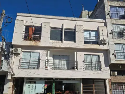 Departamento 3 ambientes en venta en Moreno