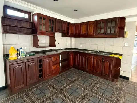 Casa en Alquiler en El Cortijo, USD 2.050