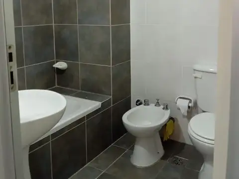 Departamento en venta c/ cochera, zona terminal de Salta