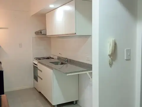 Departamento en venta c/ cochera, zona terminal de Salta 100