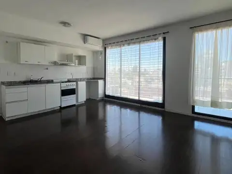 Bonpland 1343, 7º Piso luminoso con cochera