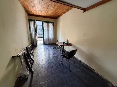 Depto Tipo Casa en Venta 50 años