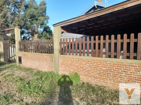 Casa 5 ambientes con 3 baños