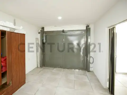Depto Tipo Casa 4 ambientes con 2 baños