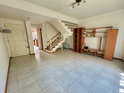 Helguera 4900, Piso 1