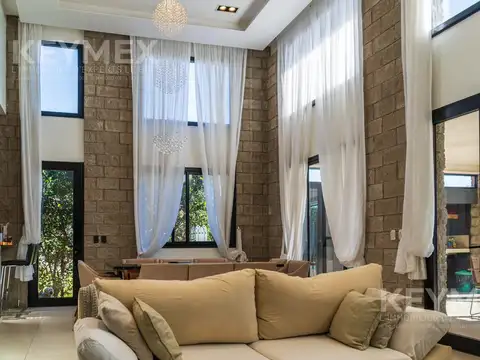 Venta Casa 4 Ambientes Pileta Barrio Las Liebres Pilar