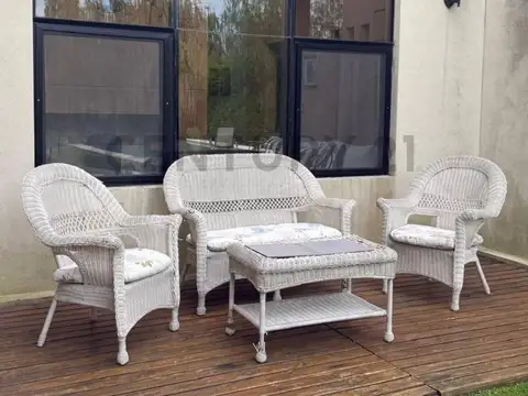 Casa en Venta con 4 cocheras