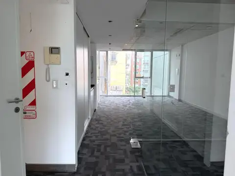 Oficina Monoambiente con 2 baños