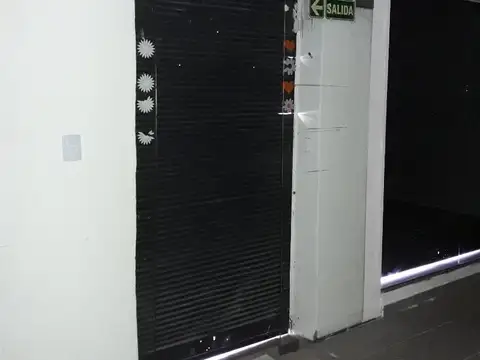 Local en Venta 70 años