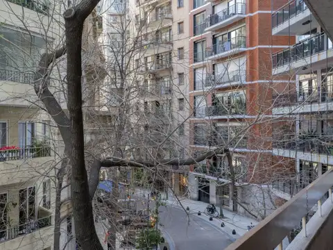 Arroyo 800, Piso 2