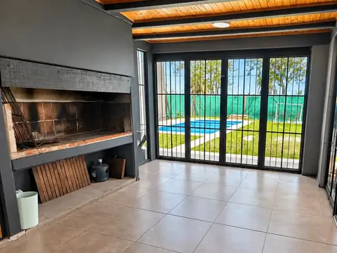 Casa en Venta con 1 cochera