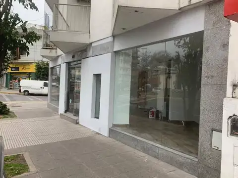 Local en Venta 35 años