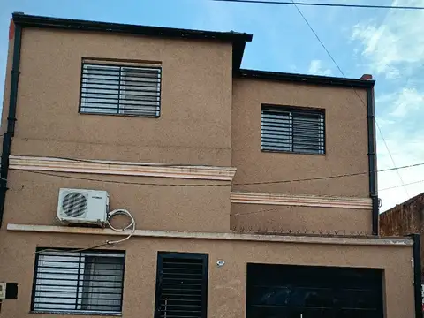 PA AL FRENTE 3 DORM.- 2 BAÑOS - GARAGE