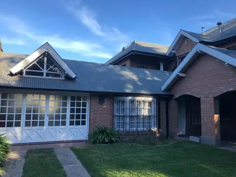 Casa en Venta en Adrogue, USD 440.000