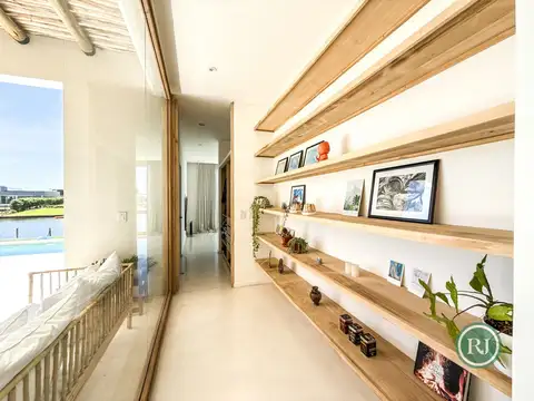 Casa a la laguna en venta EL NAUDIR ESCOBAR