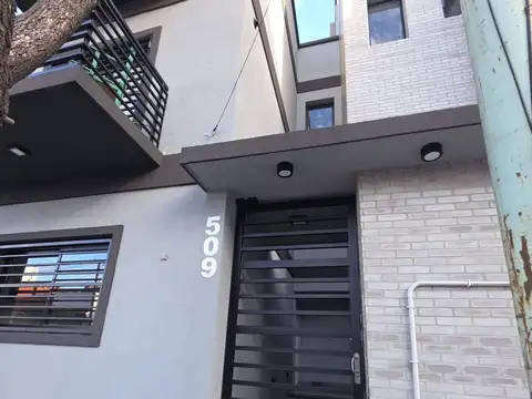 PH en Alquiler en Valentín Alsina, Partido de Lanús