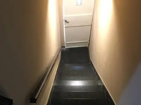 ALQUILER DEPTO 3 AMB TIPO CASA LOMAS DEL MIRADOR. NO MASCOTAS