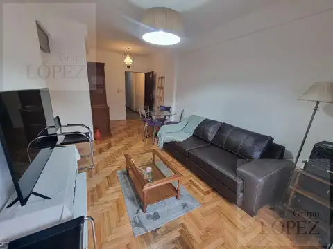 Alquiler temporal - Departamento en Belgrano C - 3 ambientes con balcón y patio