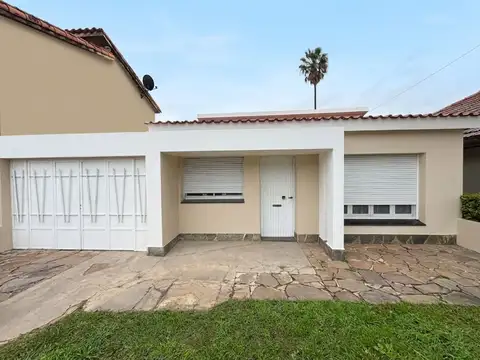 VENTA CASA A 100 MTS DEL PARQUE DE LA AGRIC.