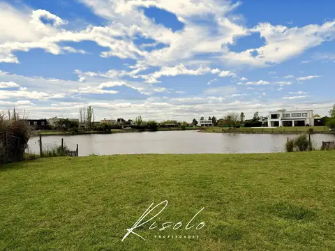 San Matias, Area 1. Lote a la Laguna. Maschwitz