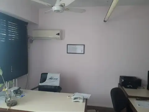 Córdoba y Sarmiento - Oficina de 2 ambientes