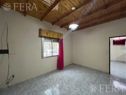Depto Tipo Casa en Venta en Wilde, USD 46.000