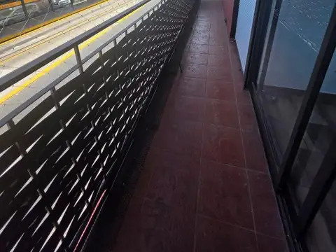 Departamento 4 amb 95m2 con balcon y patio muy luminoso